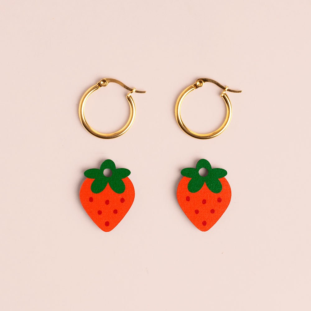 Pendientes Fresa - Aro de Acero Quirúrgico y Bañado en Oro de 18k - Nature Vibes_2