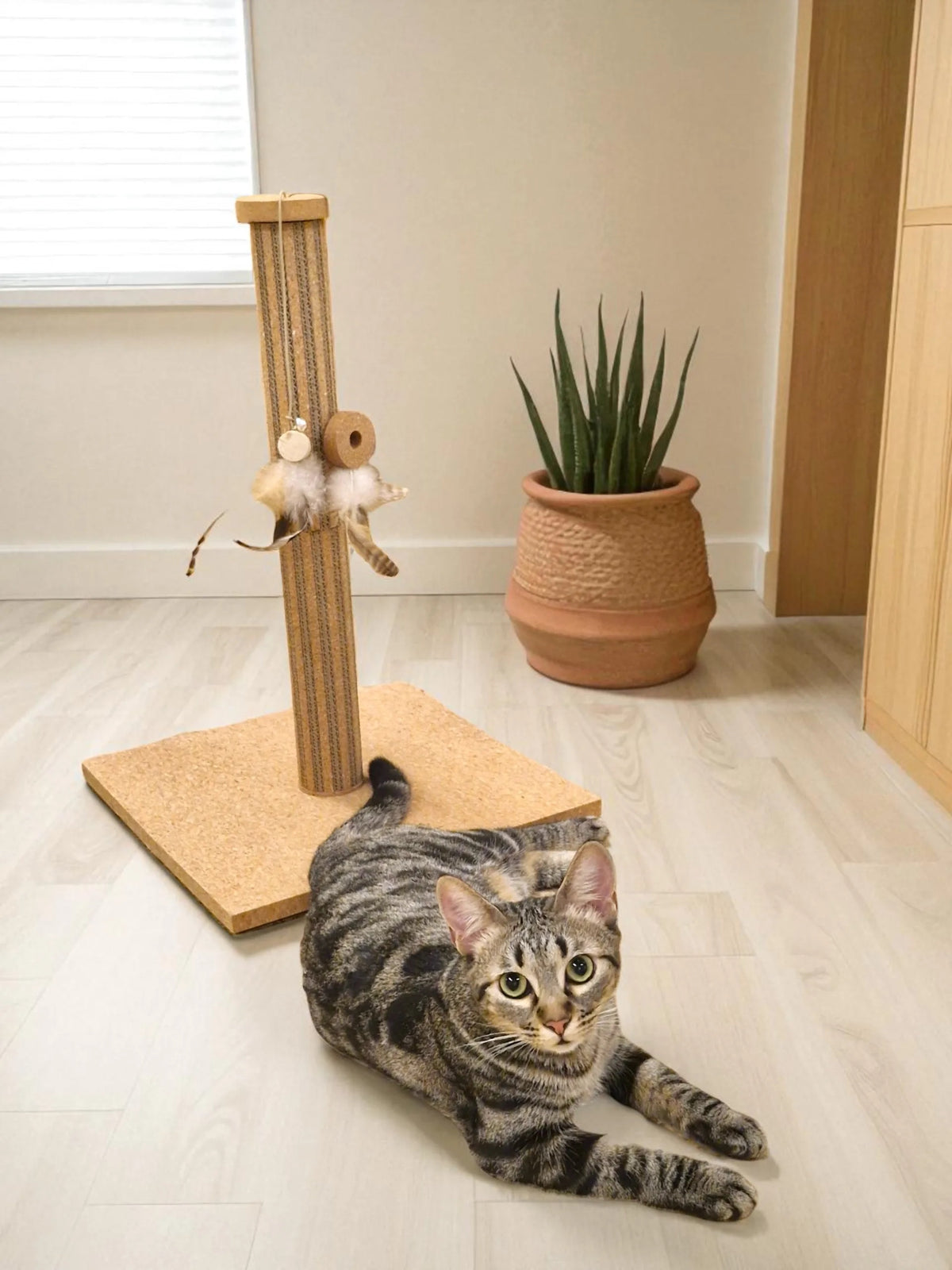 Poste Rascador Para Gatos Brisa De Corcho Natural Althea Living 36x36x54cm_4
