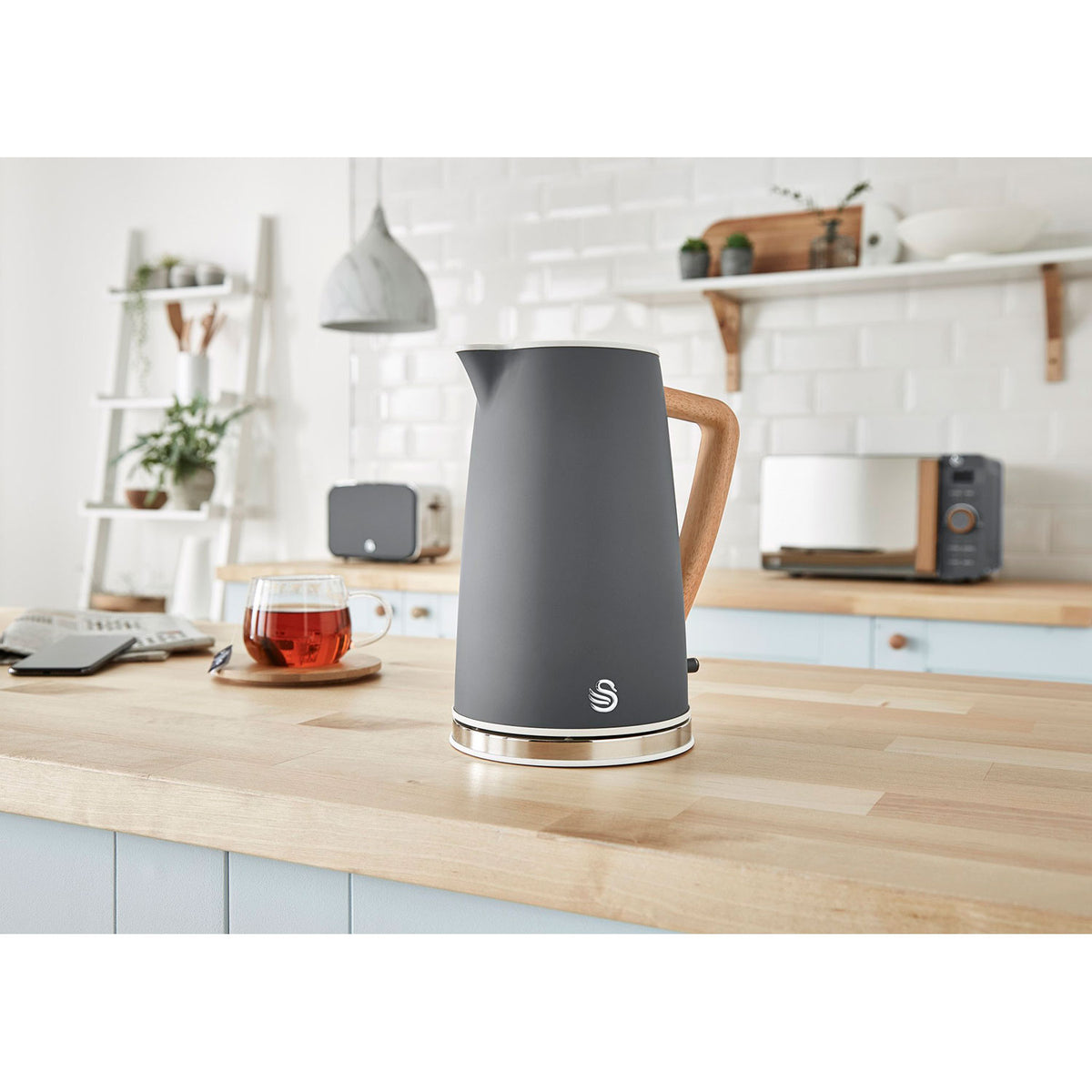 Swan Nordic Hervidor Agua Eléctrico Ultra Rápido, 1,7 L, Sin Bpa, Resistencia Oculta, Inalámbrico, Sk14610gryneu, Gris_1