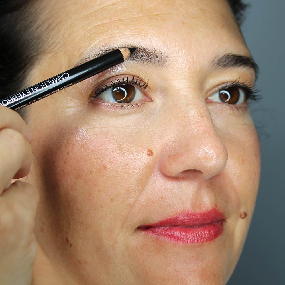 Lápiz De Cejas Negro Camaleon Cosmetics_1