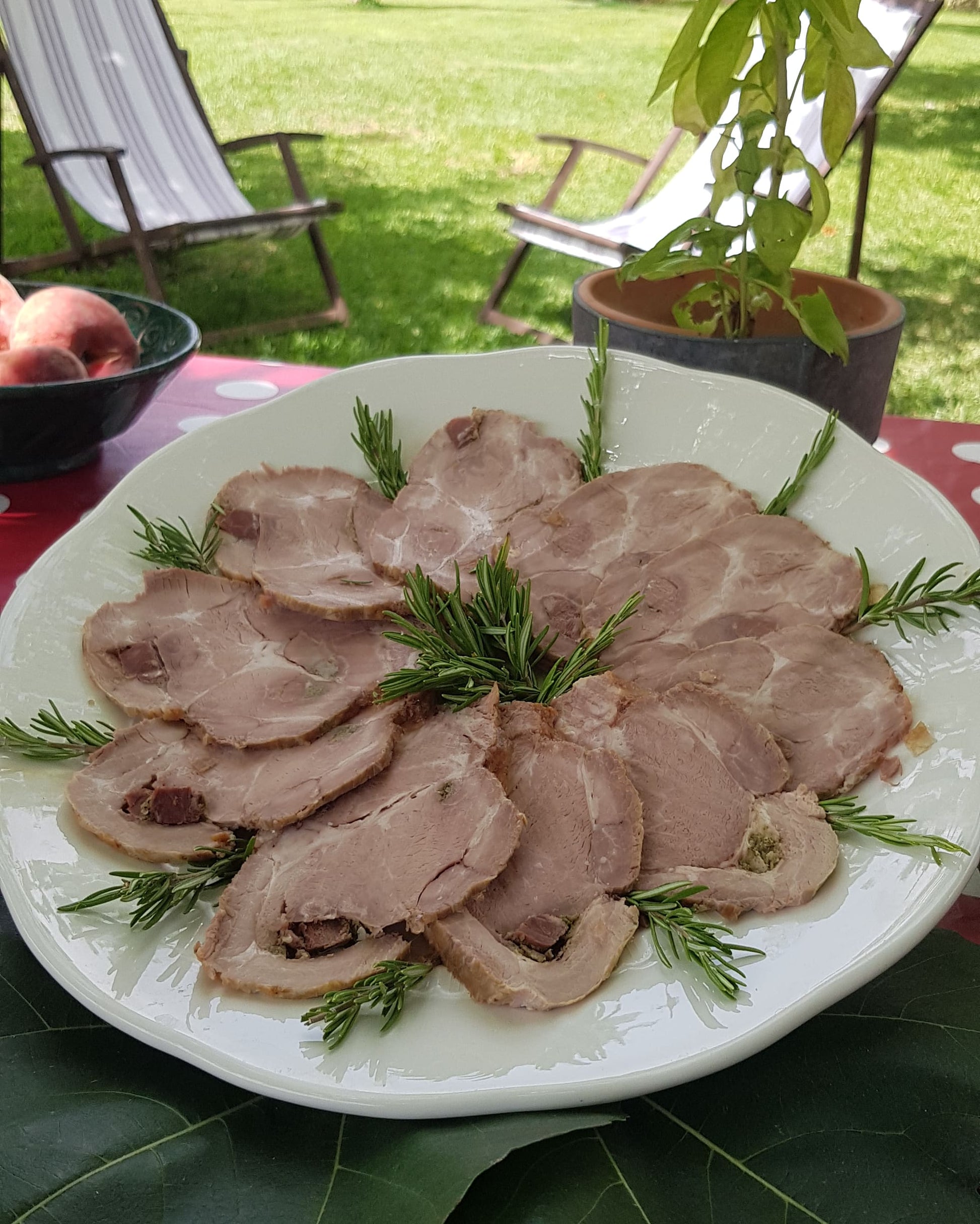 Carne Mechada Pieza Con Salsa De Cebolla Al Brandy_1