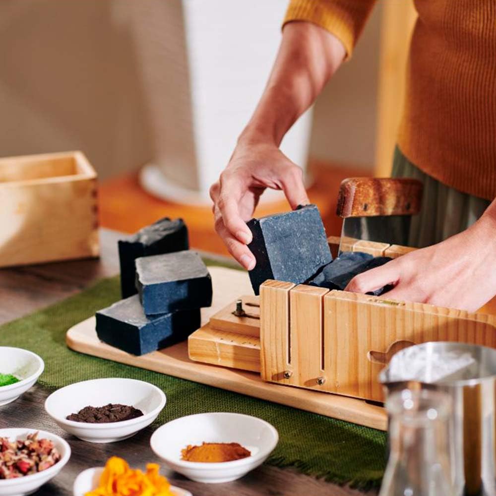 2 Barra Jabón Artesano Carbón Activo (1.2kg) Venta Al Por Mayor - Elimina Espinillas Y Puntos Negros - Piel Grasa Mixta_4