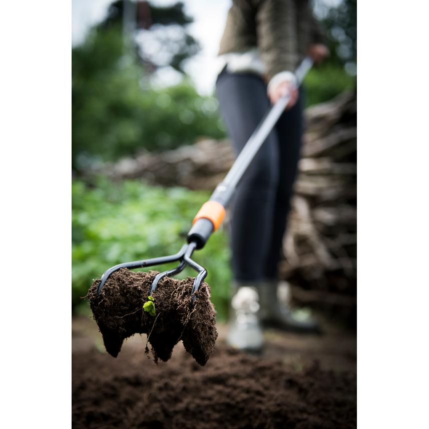 Cultivador 3 puntas QuickFit Fiskars