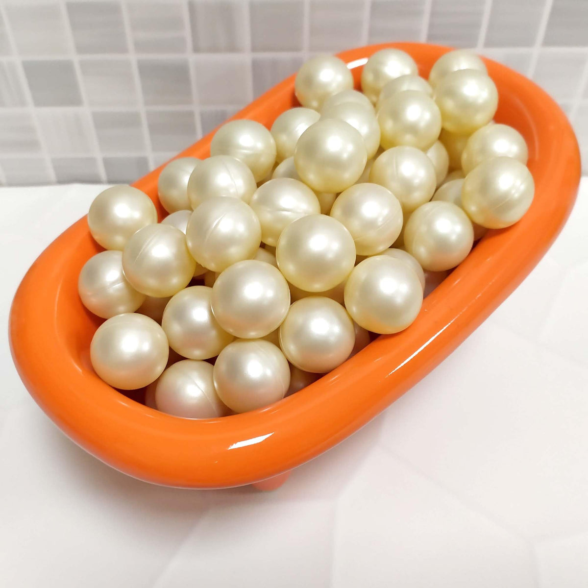 Caja 40 Perlas De Baño Con Aroma A Coco - Con Aceite De Soja - Hidratante Y Aromática - Forma Bola_3