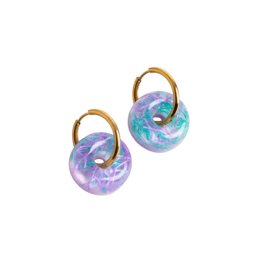 Pendientes de Aro Carnota – Vidrio de Mar y Microplástico Reciclado de Galicia - Nature Vibes_0