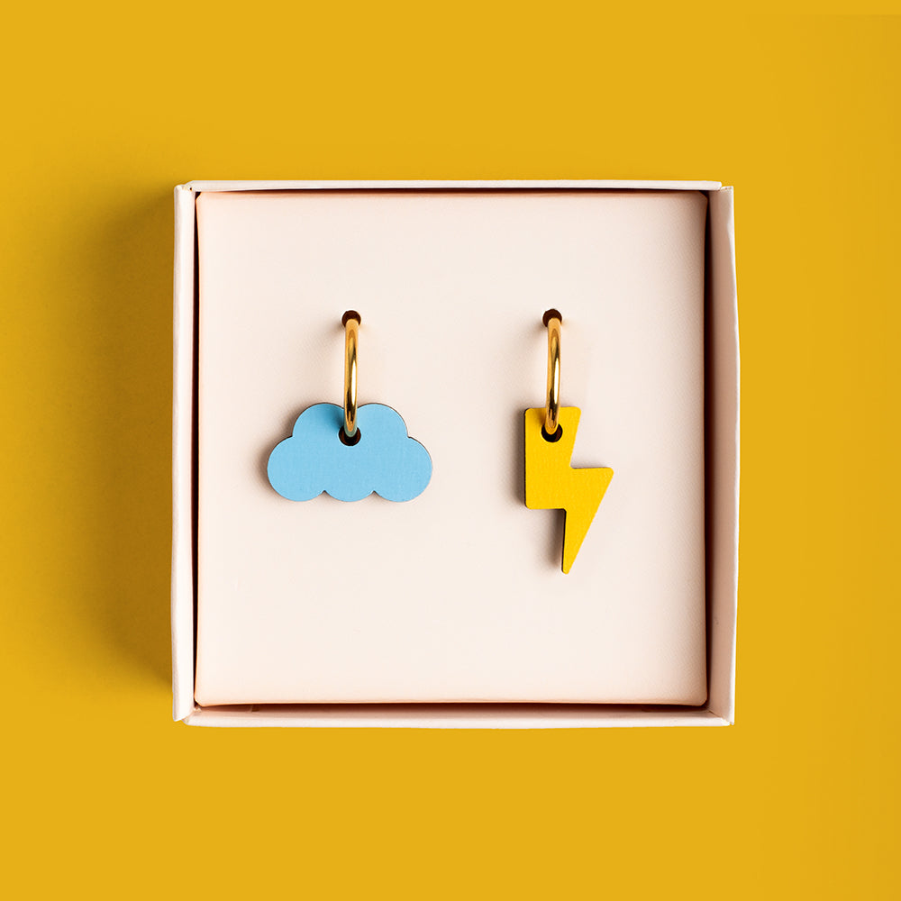 Pendientes Nube y Rayo - Aro de Acero Quirúrgico y Bañado en Oro de 18k - Nature Vibes_1