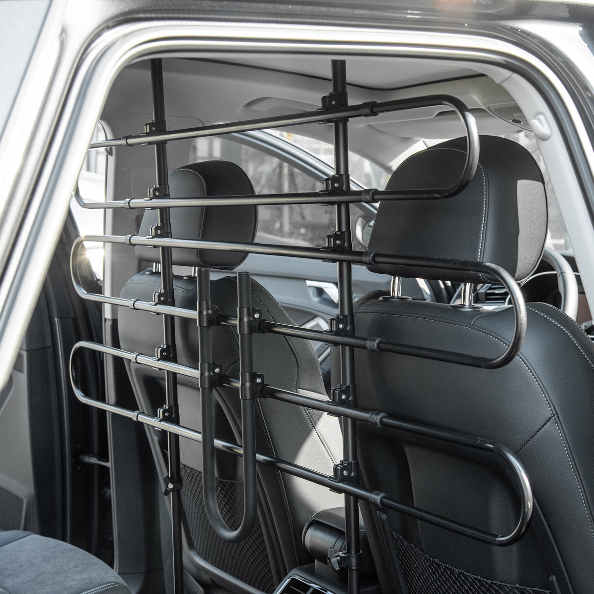 Pawhut Separador De Coche Para Perros Ajustable En Ancho Y Altura Para Maletero_1