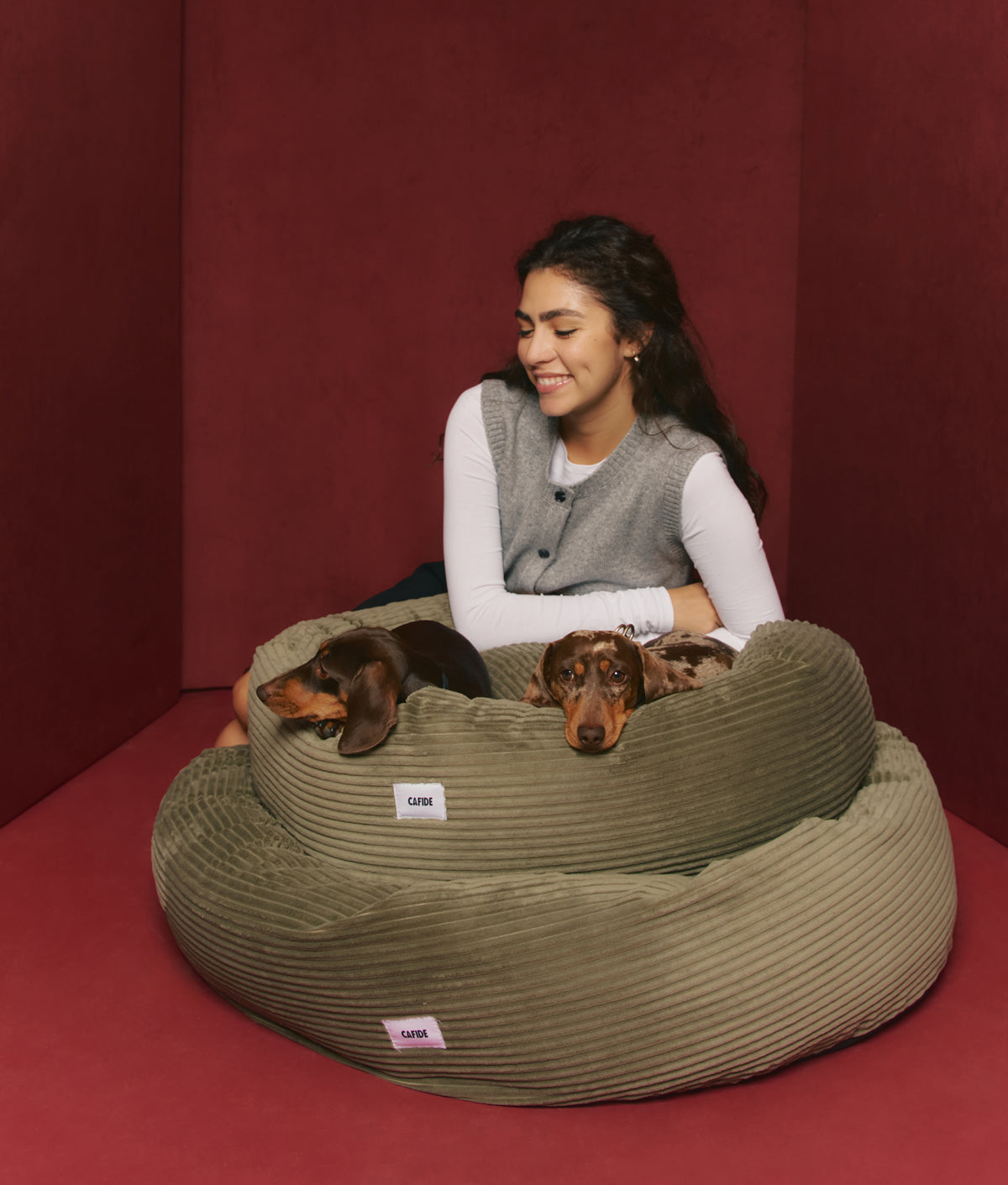 Cafide Cama Donut Para Perro Con Tejido De Pana Verde. Modelo Nuba. Talla S (60x60x15 Cm)_1