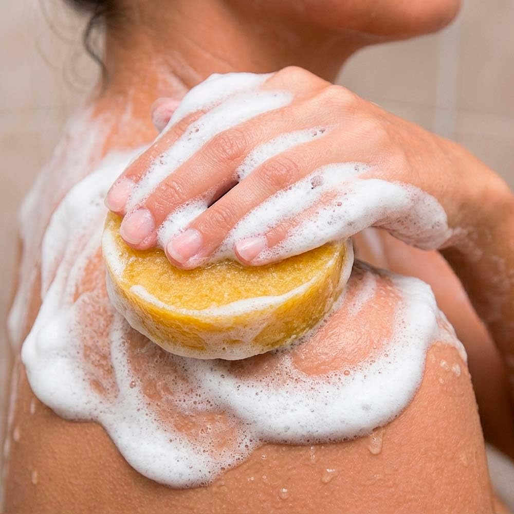 2 Esponjas Jabonosas Varios Usos. Aroma Piña. Ideal Para Viaje O Gym. Apta Todo Tipo De Piel. Con Aceite De Argán_1